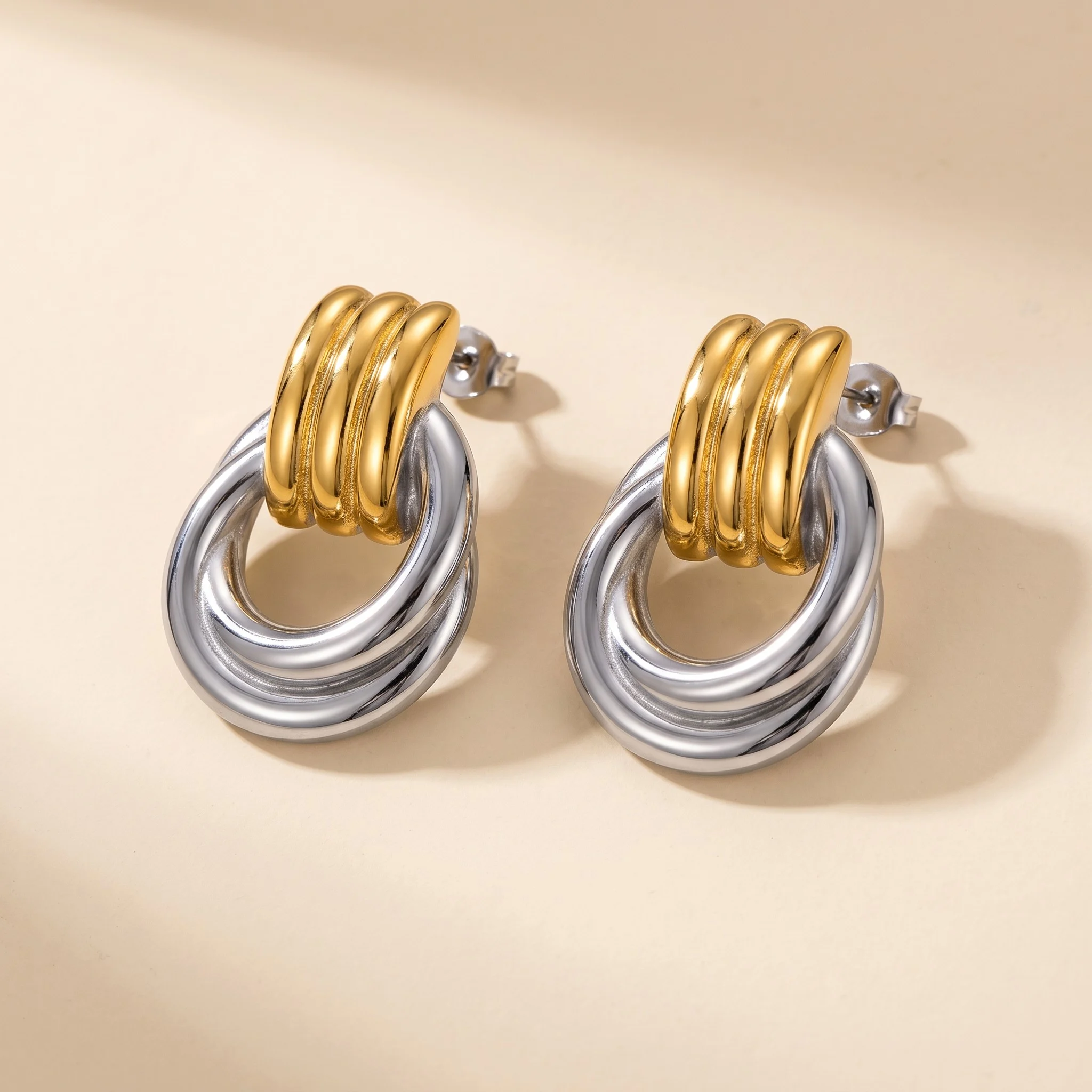 Cercei Duo Wave Gold & Silver Product
